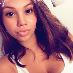 Meet your Posher, Kaylee